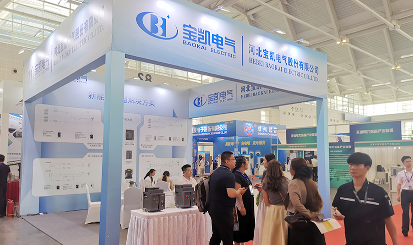 暴击行业天花板！jinnianhui今年会电气硬核技术亮相天津清洁能源展，引央视记者及能源产业巨头现场“挖宝”